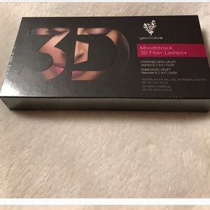 Younique Moodstruck Fiber Lashes Mascara